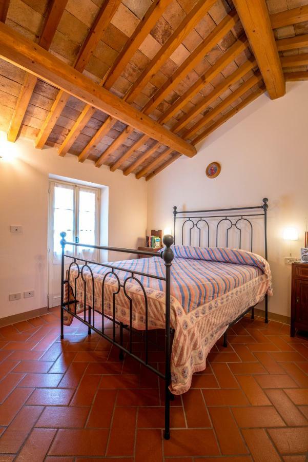 La Locanda Del Povero Diavolo Torriana Exteriör bild