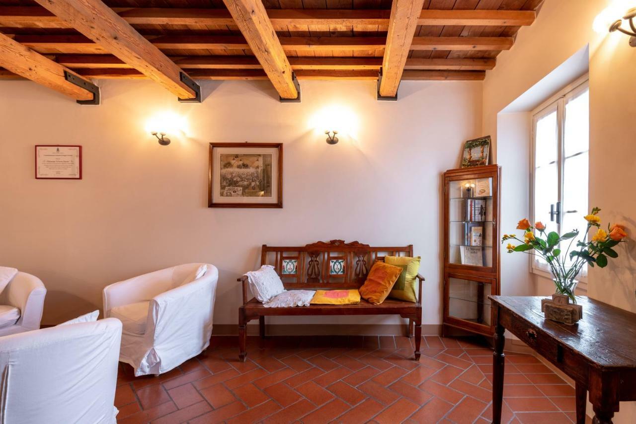 La Locanda Del Povero Diavolo Torriana Exteriör bild