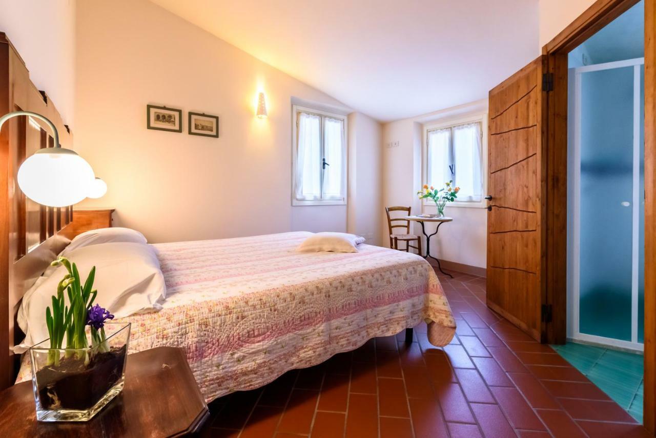 La Locanda Del Povero Diavolo Torriana Exteriör bild