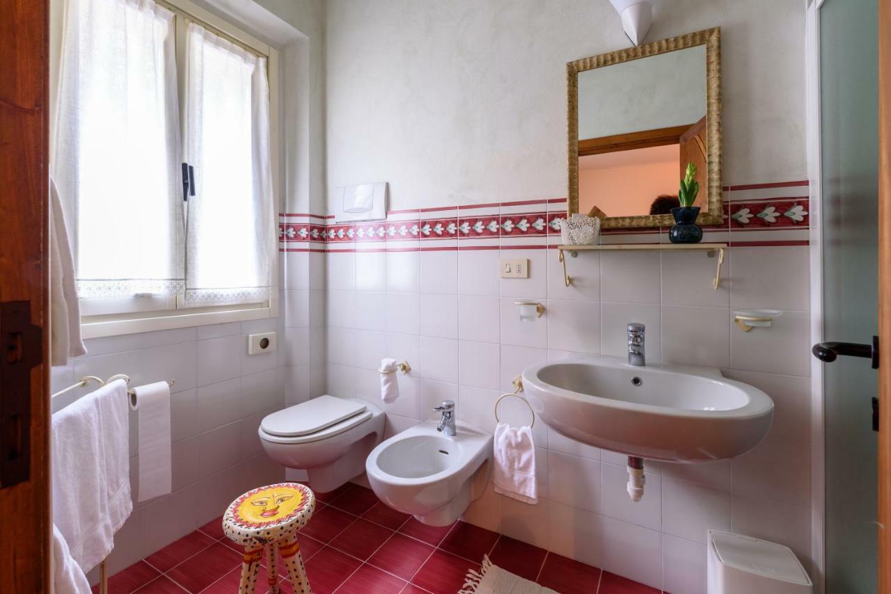 La Locanda Del Povero Diavolo Torriana Exteriör bild