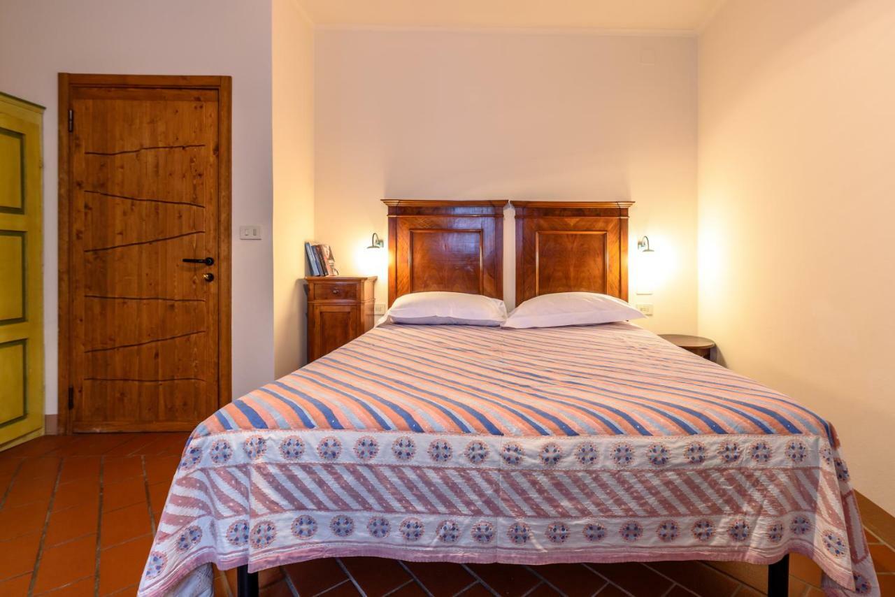 La Locanda Del Povero Diavolo Torriana Exteriör bild
