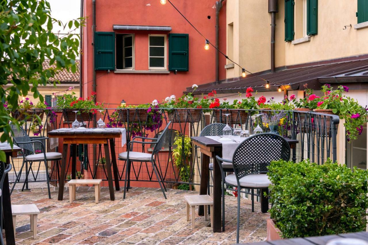 La Locanda Del Povero Diavolo Torriana Exteriör bild